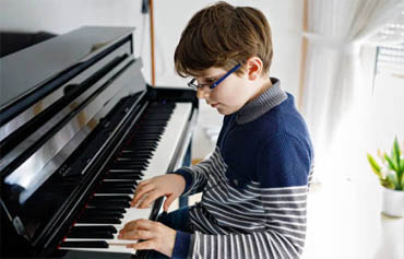 boy with musical Keyboard